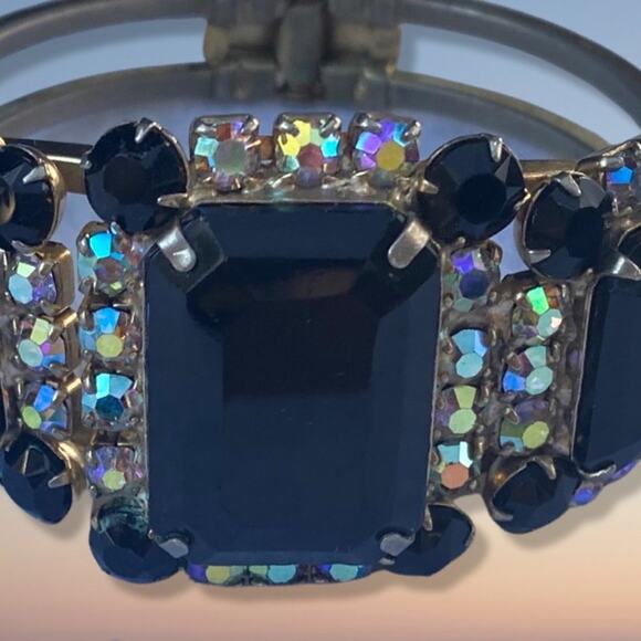 Beautiful Verified Juliana D&E, DeLizza & Elster Rhinestone Clamper - Book Piece - Picture 6 of 6